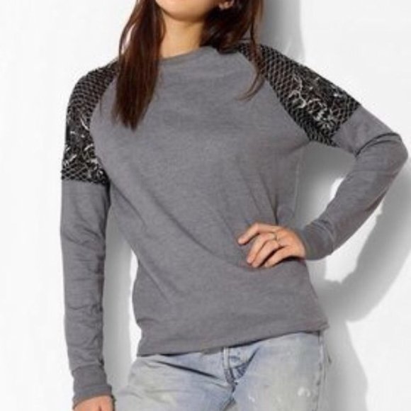New Urban Outfitters Ecote metallic embroidered floral pullover crop sweatshirt - Picture 1 of 9